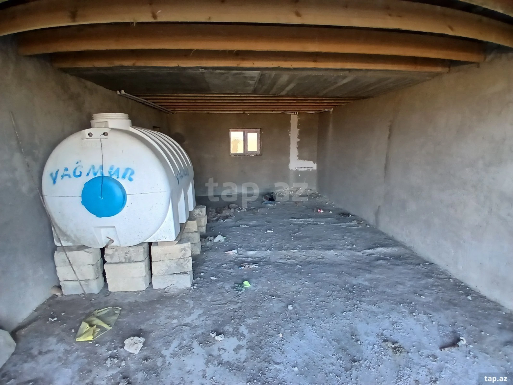 Satılır 6 otaqlı həyət evi