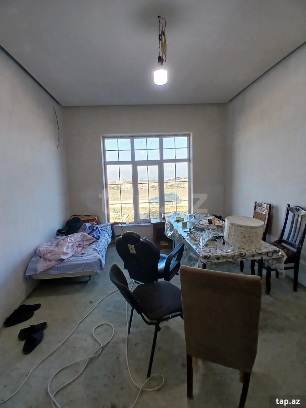 Satılır 6 otaqlı həyət evi