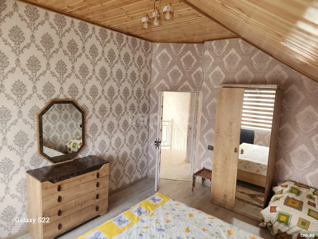 Kirayə verilir 4 otaqlı həyət evi