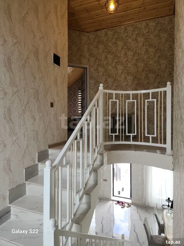 Kirayə verilir 4 otaqlı həyət evi