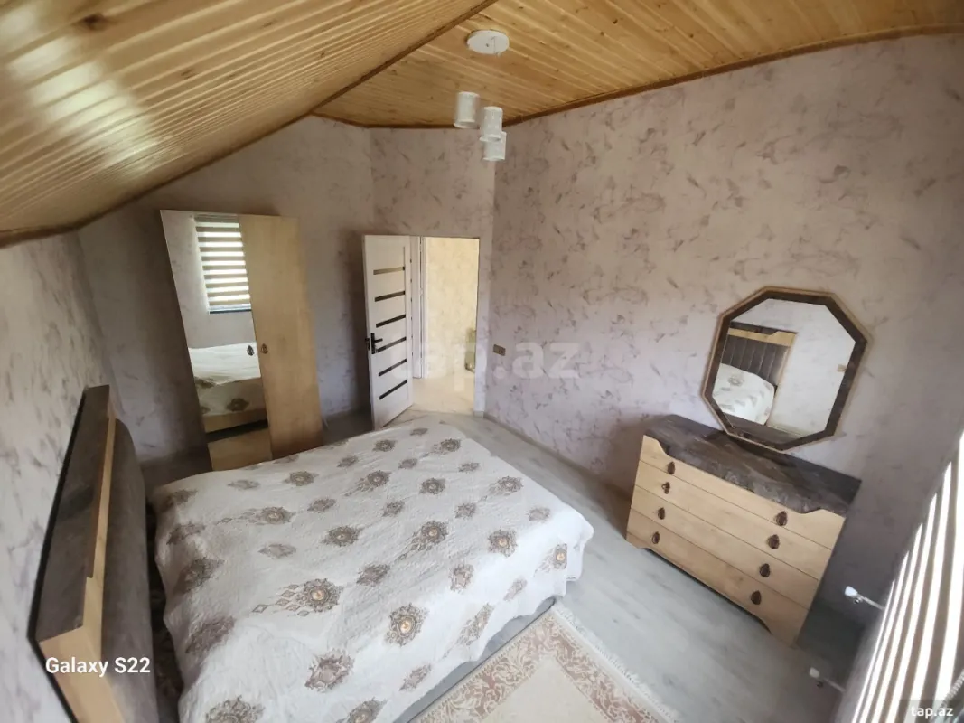 Kirayə verilir 4 otaqlı həyət evi