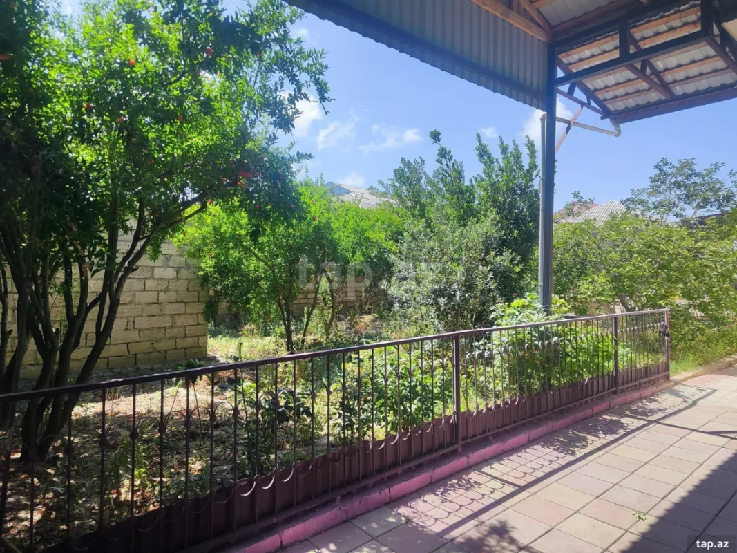 Satılır 3 otaqlı həyət evi