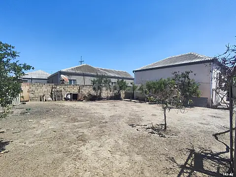 Satılır 3 otaqlı həyət evi