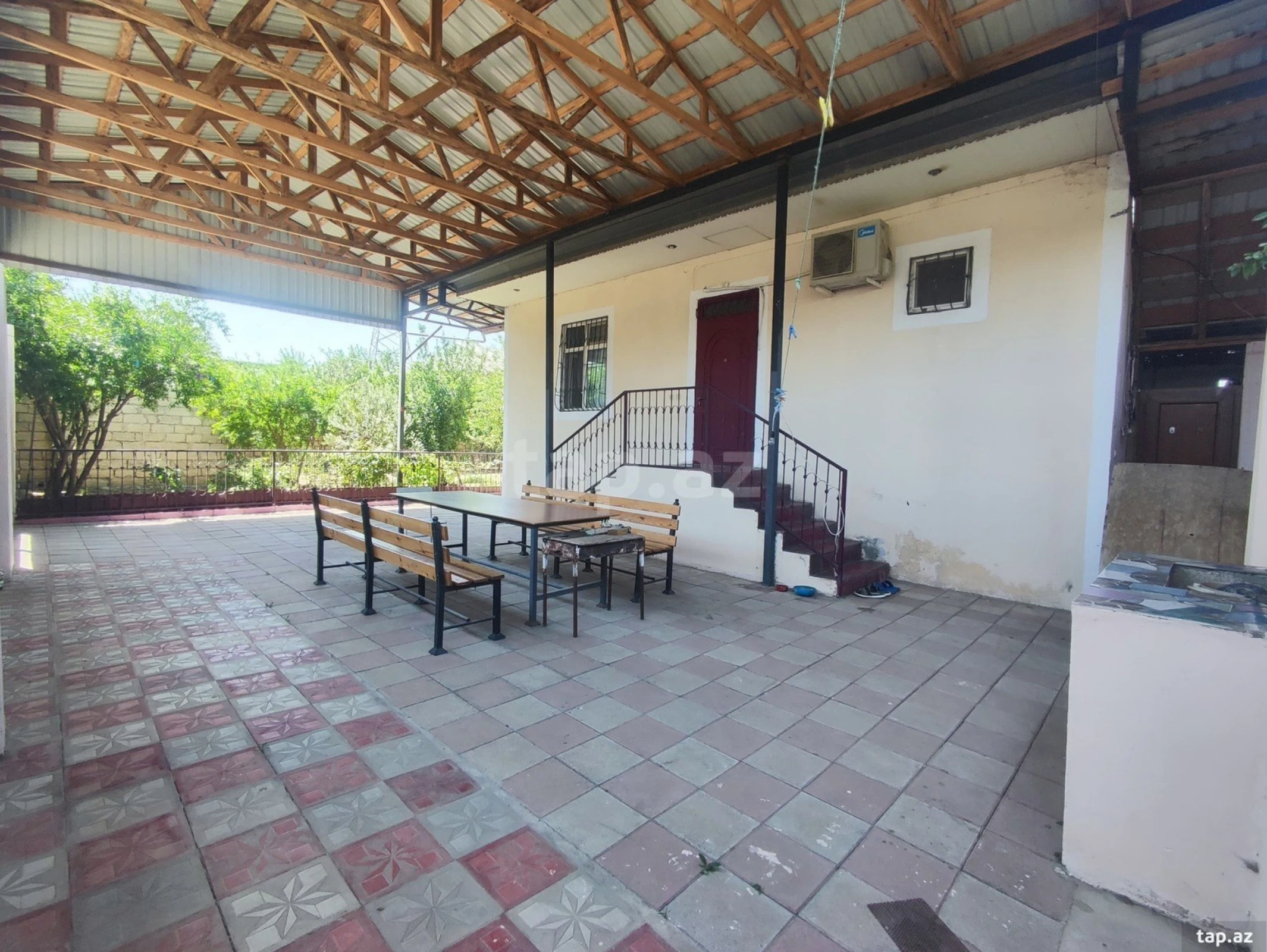 Satılır 3 otaqlı həyət evi