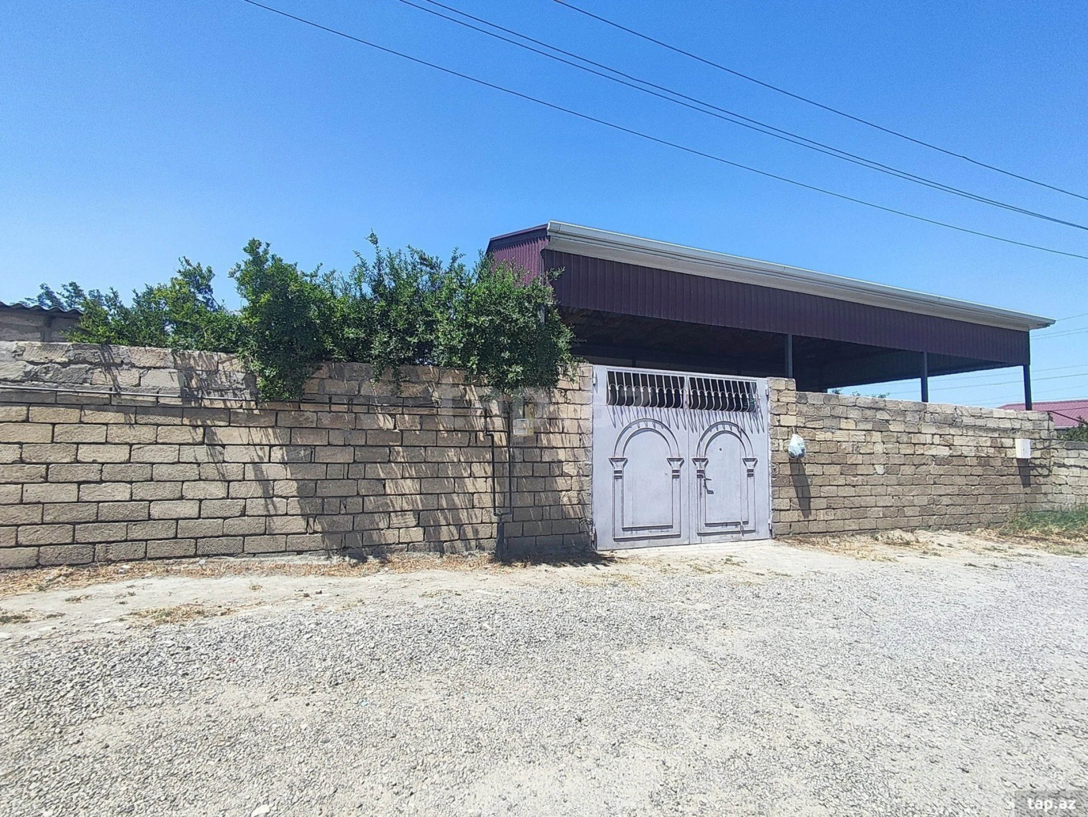 Satılır 3 otaqlı həyət evi