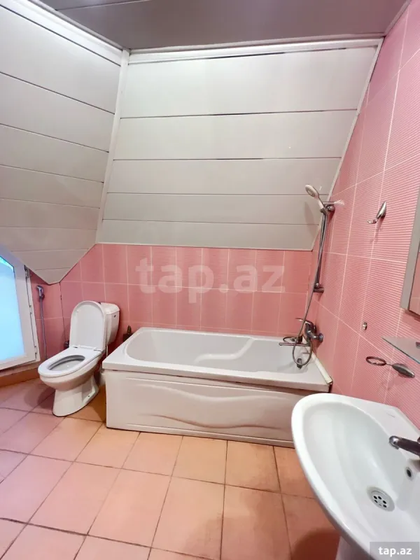 Kirayə verilir 4 otaqlı həyət evi 200 m²