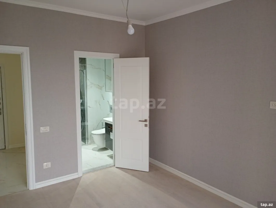 Satılır 3 otaqlı yeni tikili 83 m²