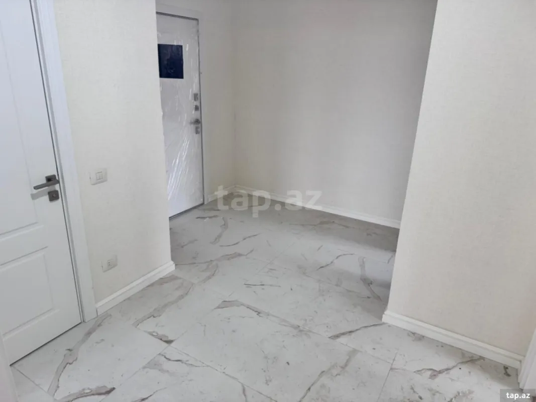 Satılır 3 otaqlı yeni tikili 83 m²