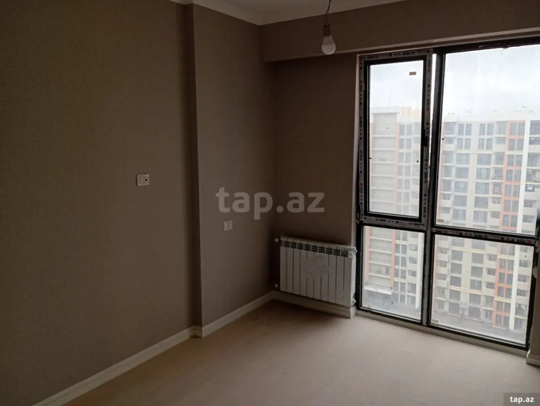 Satılır 3 otaqlı yeni tikili 83 m²