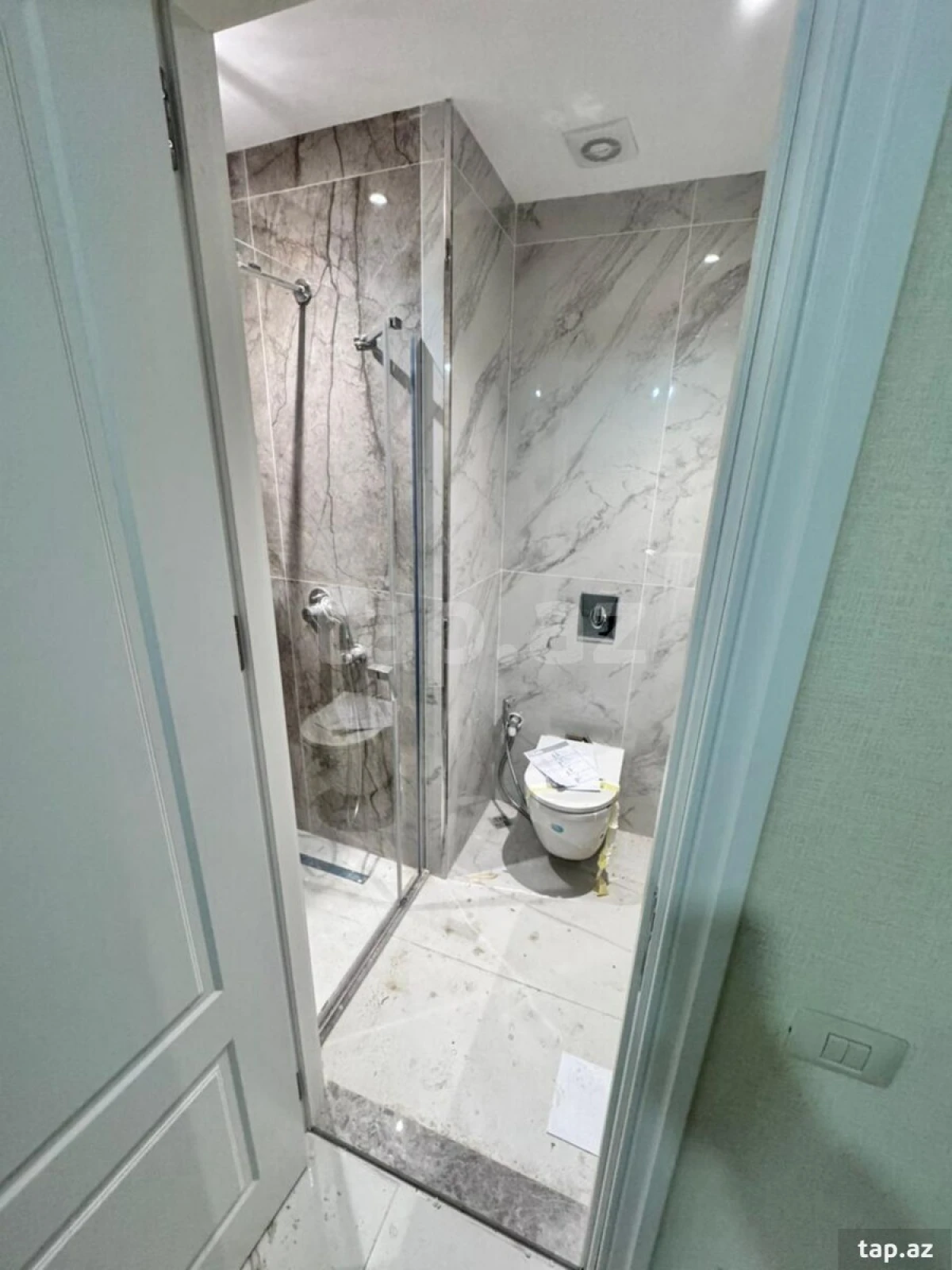 Satılır 3 otaqlı yeni tikili 83 m²