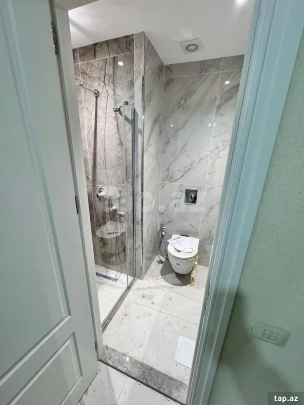 Satılır 3 otaqlı yeni tikili 83 m²