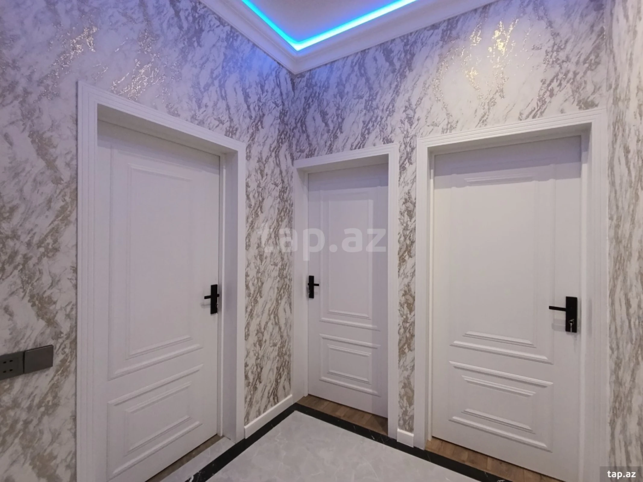 Satılır 4 otaqlı həyət evi