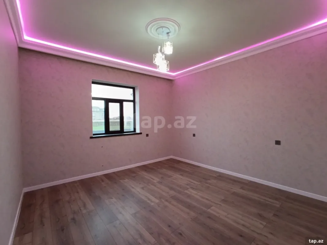 Satılır 4 otaqlı həyət evi