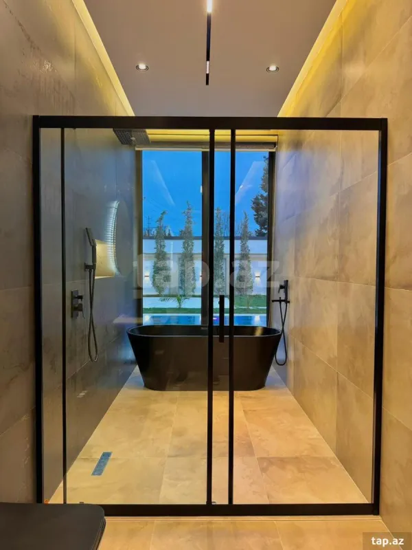 Satılır 5 otaqlı həyət evi