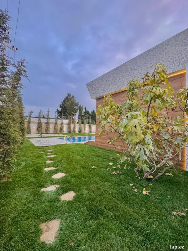 Satılır 5 otaqlı həyət evi