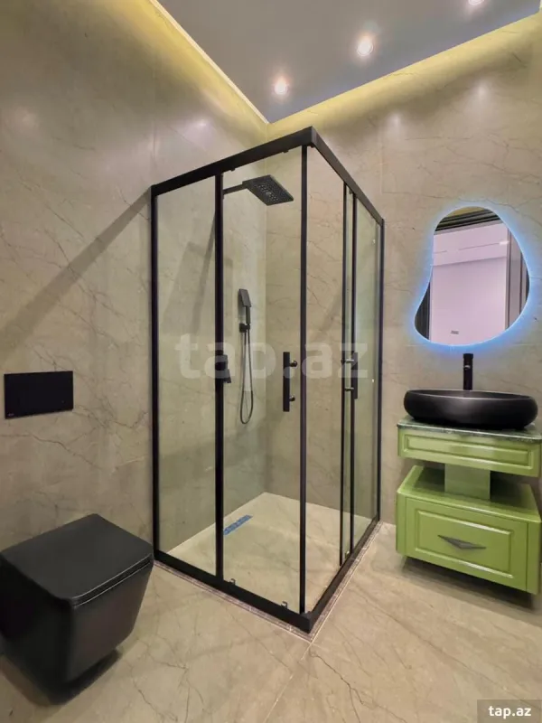 Satılır 5 otaqlı həyət evi