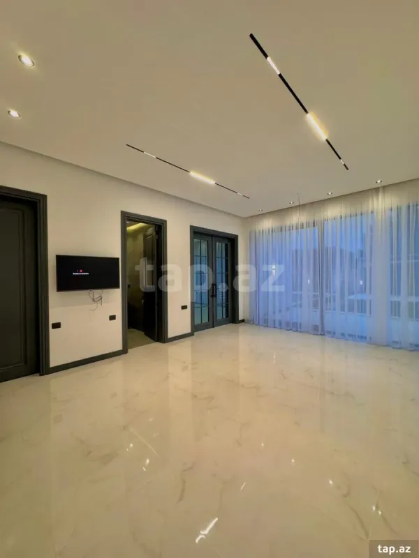 Satılır 5 otaqlı həyət evi