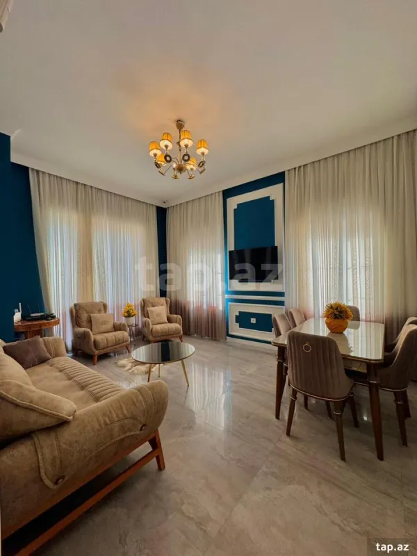 Satılır 6 otaqlı həyət evi