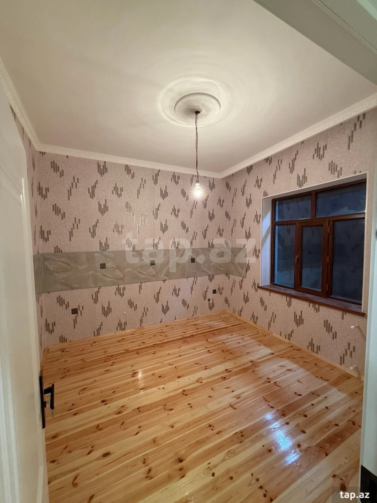 Satılır 4 otaqlı həyət evi