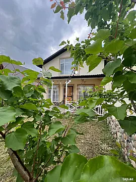 Kirayə verilir 2 otaqlı həyət evi 120 m² — Quba 2 otaq 120.00 m²