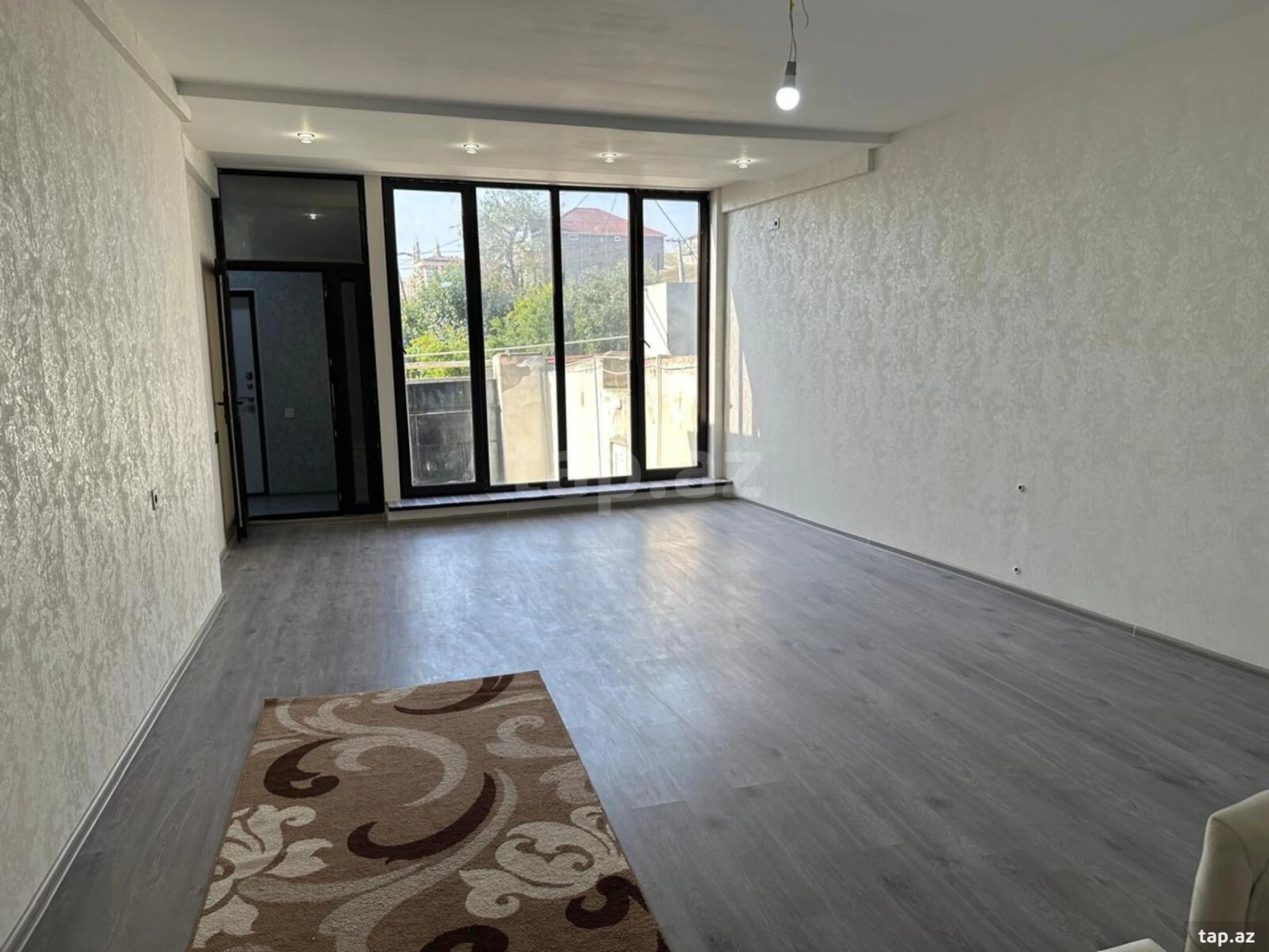 Satılır 4 otaqlı həyət evi 130 m²