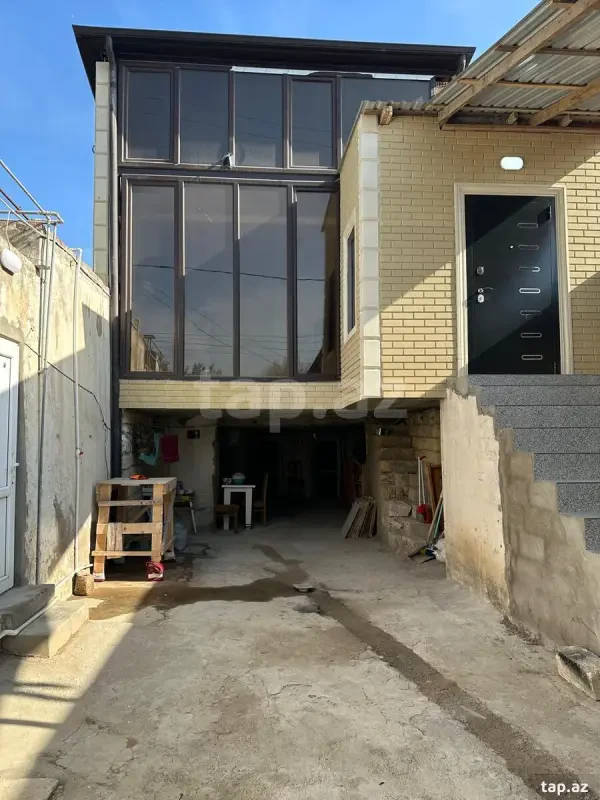 Satılır 4 otaqlı həyət evi 130 m²