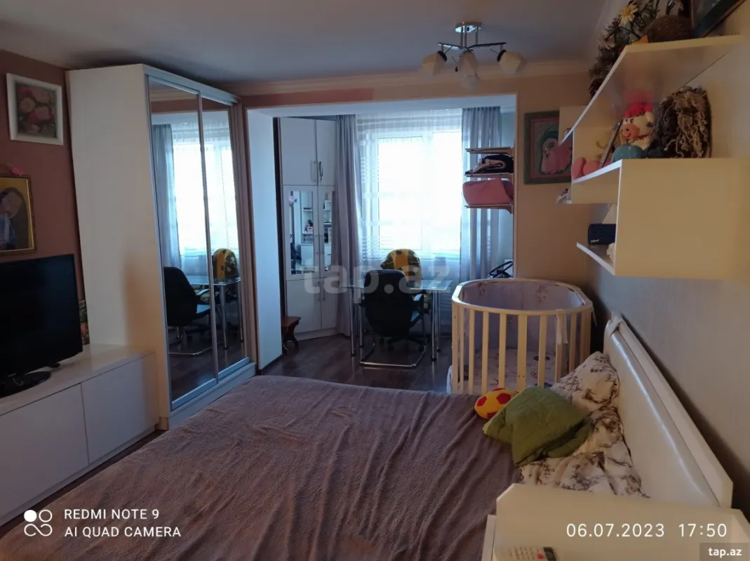 Satılır 4 otaqlı mənzil 90 m²