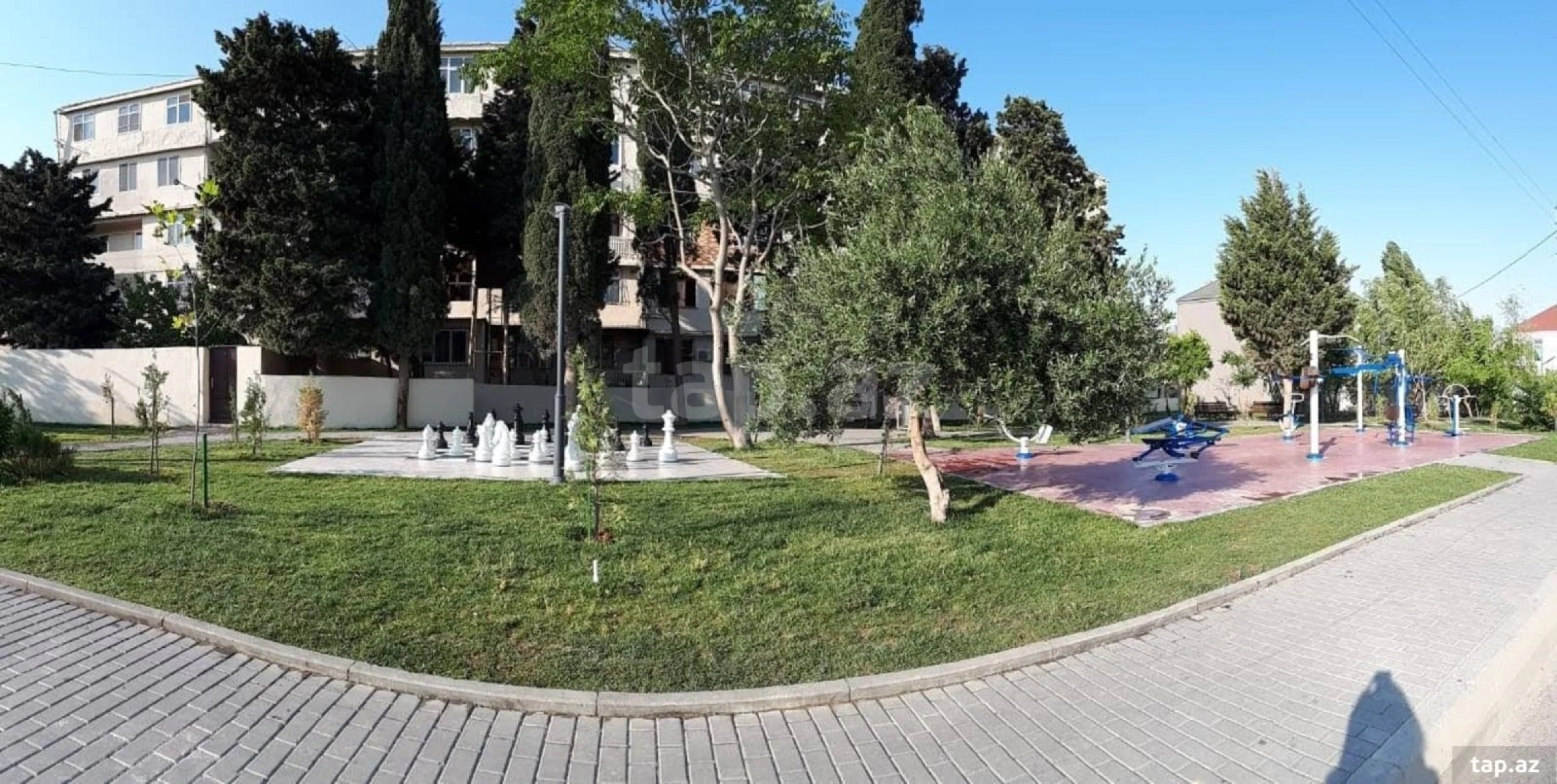 Satılır 4 otaqlı mənzil 90 m²