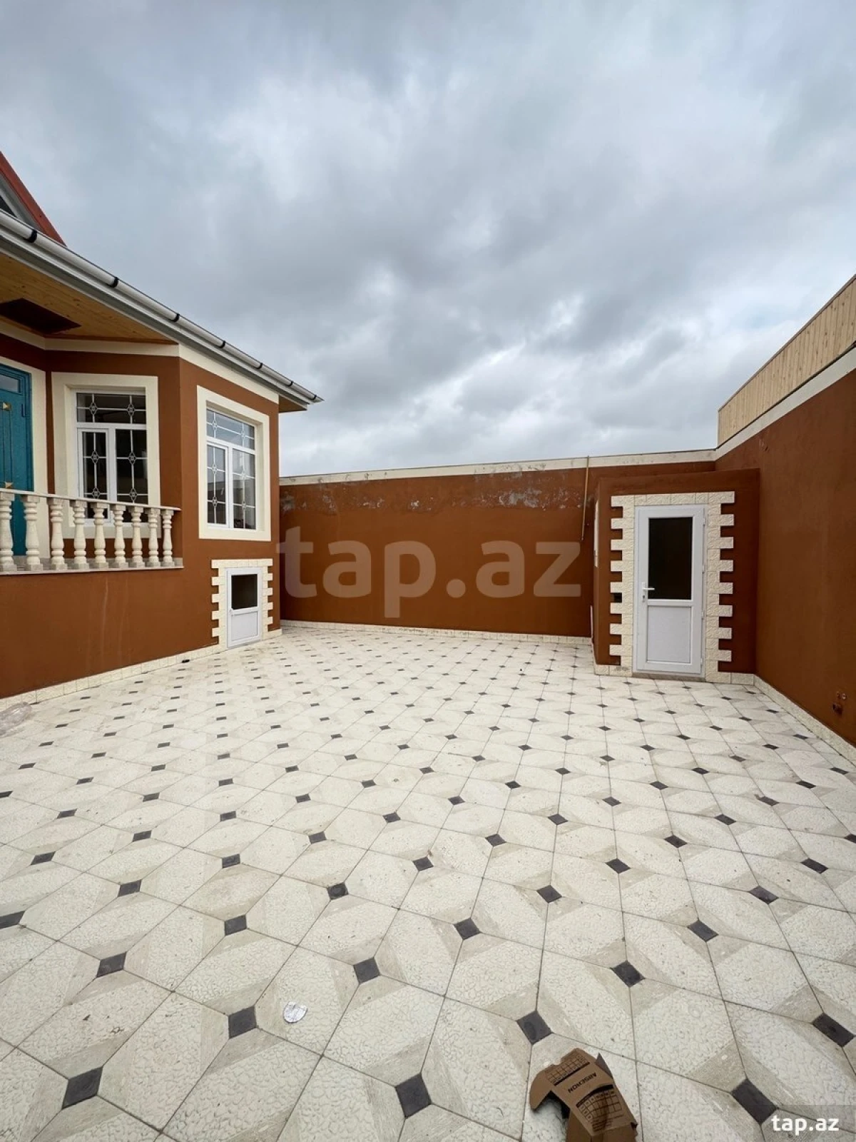 Satılır 3 otaqlı həyət evi