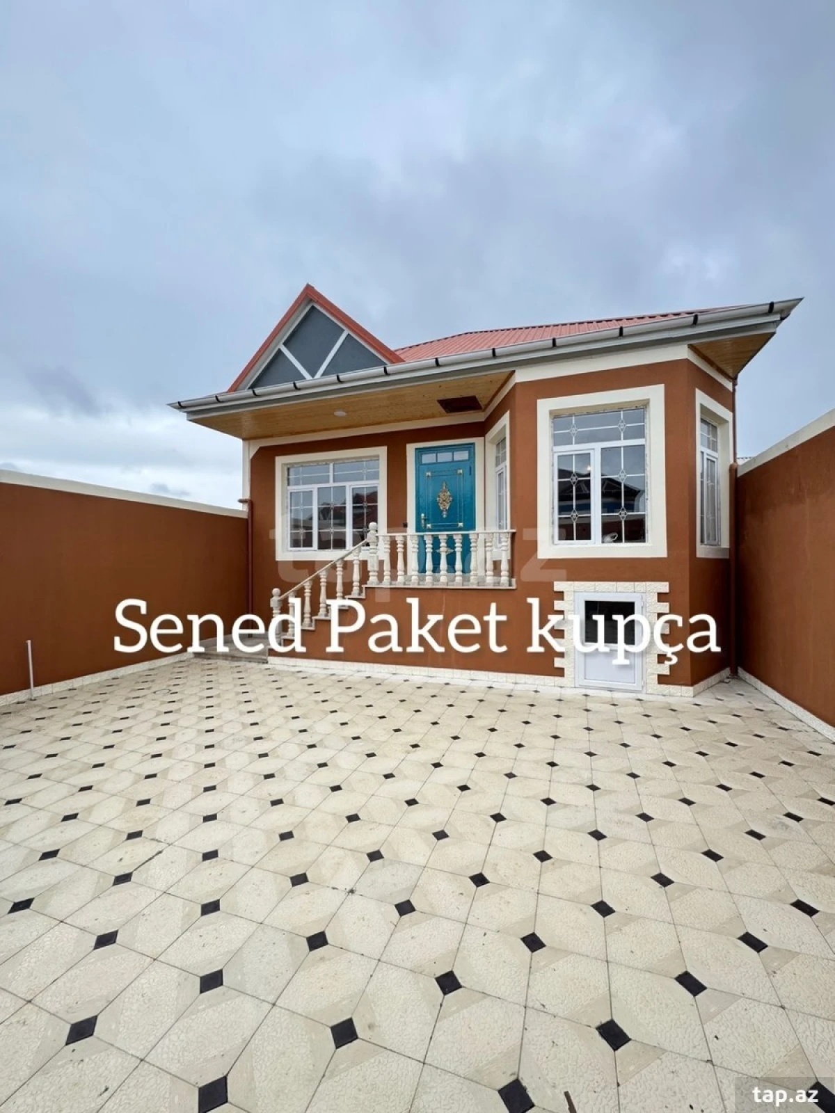 Satılır 3 otaqlı həyət evi