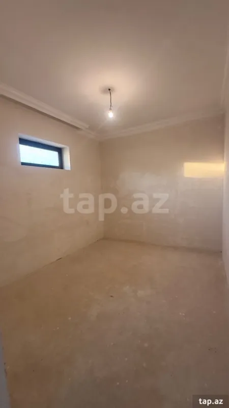 Satılır 5 otaqlı həyət evi