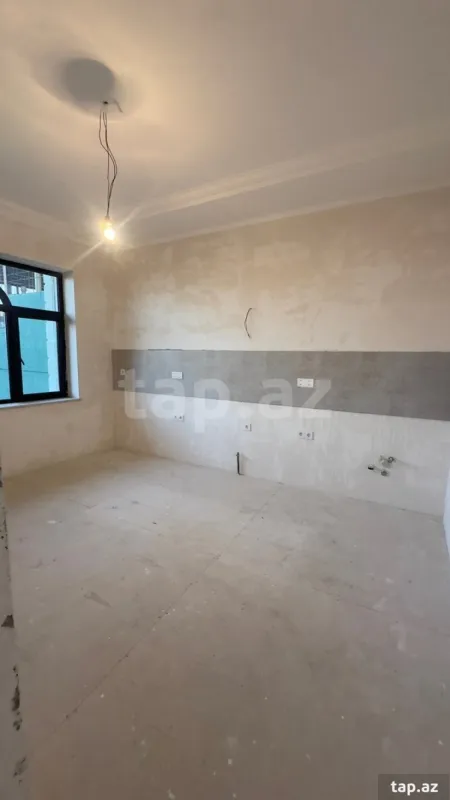 Satılır 5 otaqlı həyət evi