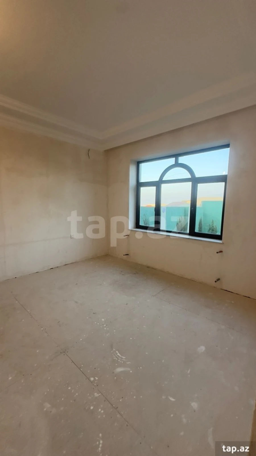 Satılır 5 otaqlı həyət evi