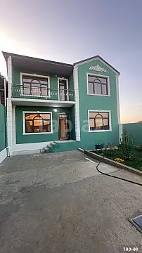 Satılır 5 otaqlı həyət evi