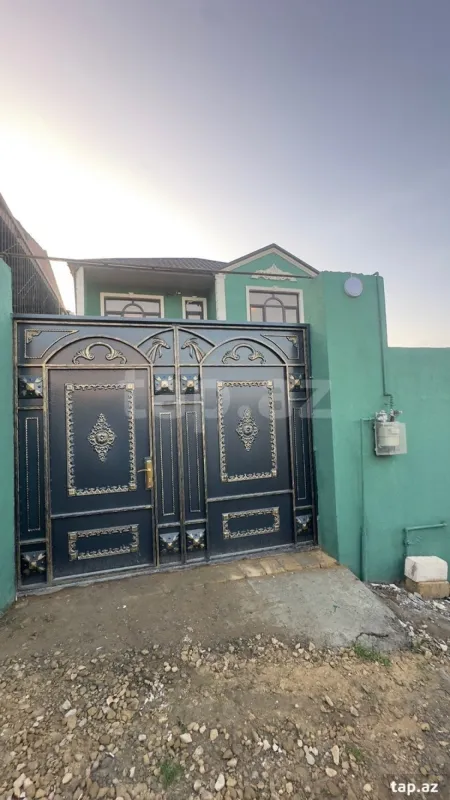 Satılır 5 otaqlı həyət evi