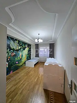 Satılır 3 otaqlı yeni tikili 122 m²