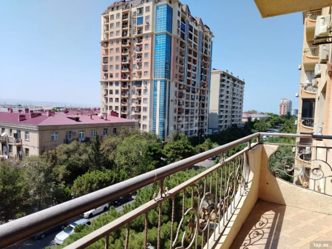 Satılır 2 otaqlı yeni tikili 98 m²