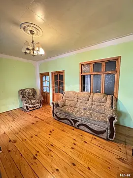 Satılır 4 otaqlı həyət evi