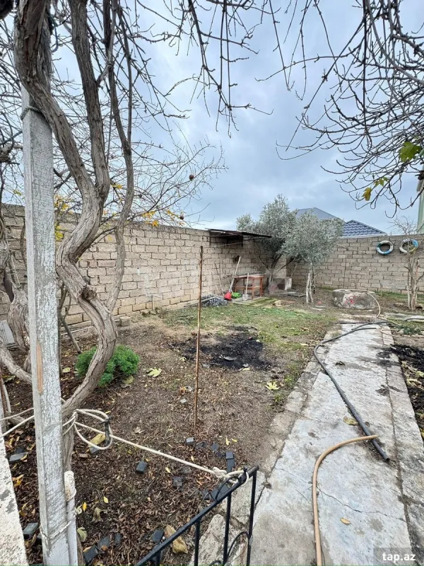Satılır 4 otaqlı həyət evi