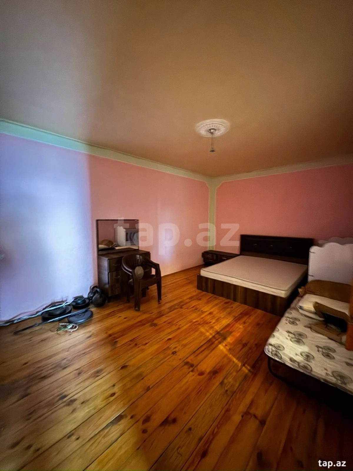 Satılır 4 otaqlı həyət evi