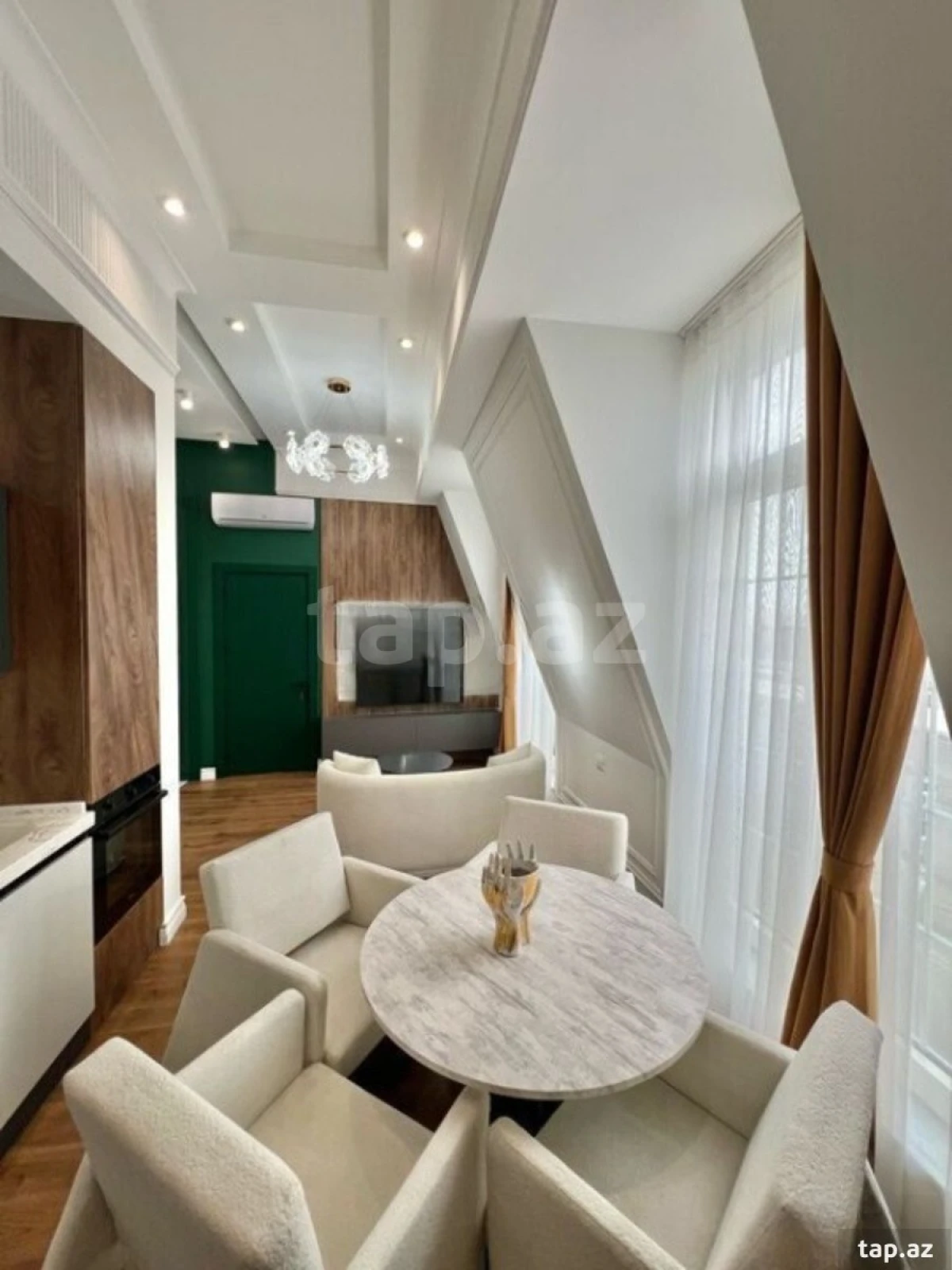 Kirayə verilir 2 otaqlı yeni tikili 60 m²