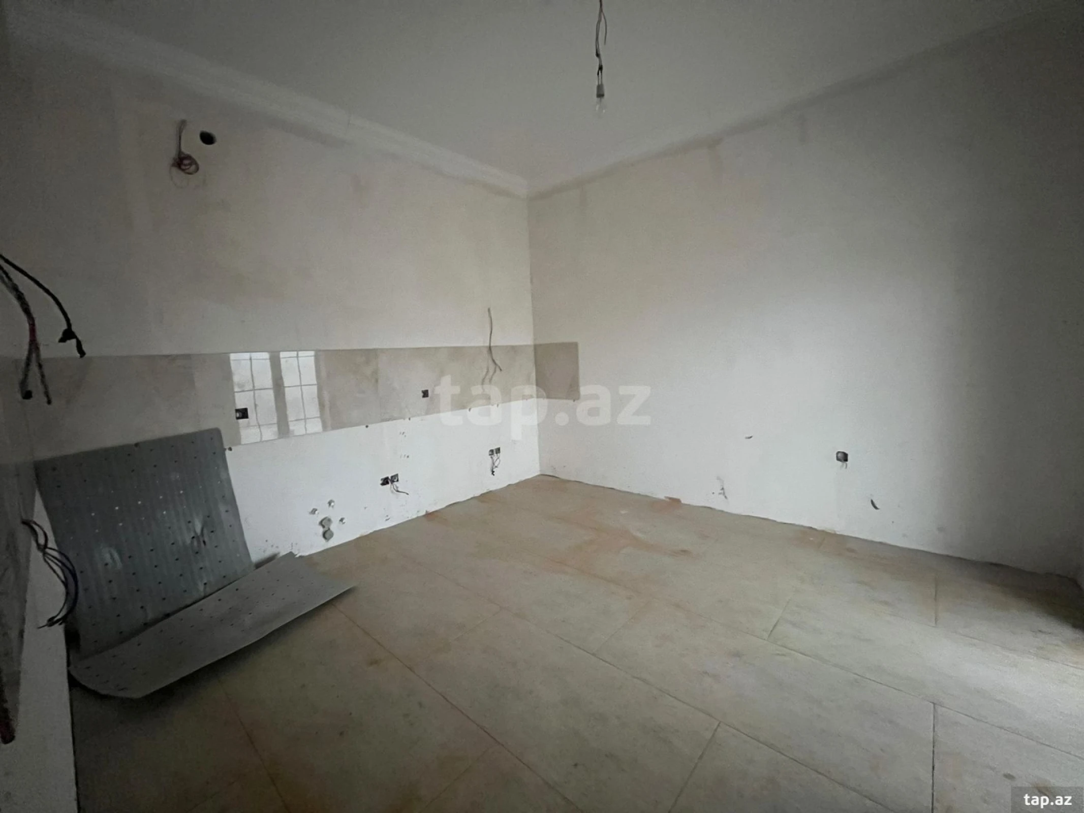 Satılır 3 otaqlı həyət evi