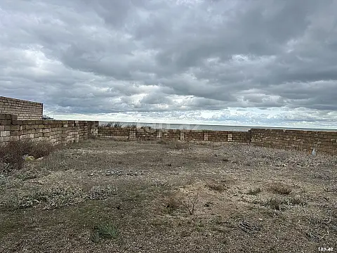 Satılır 5 otaqlı həyət evi