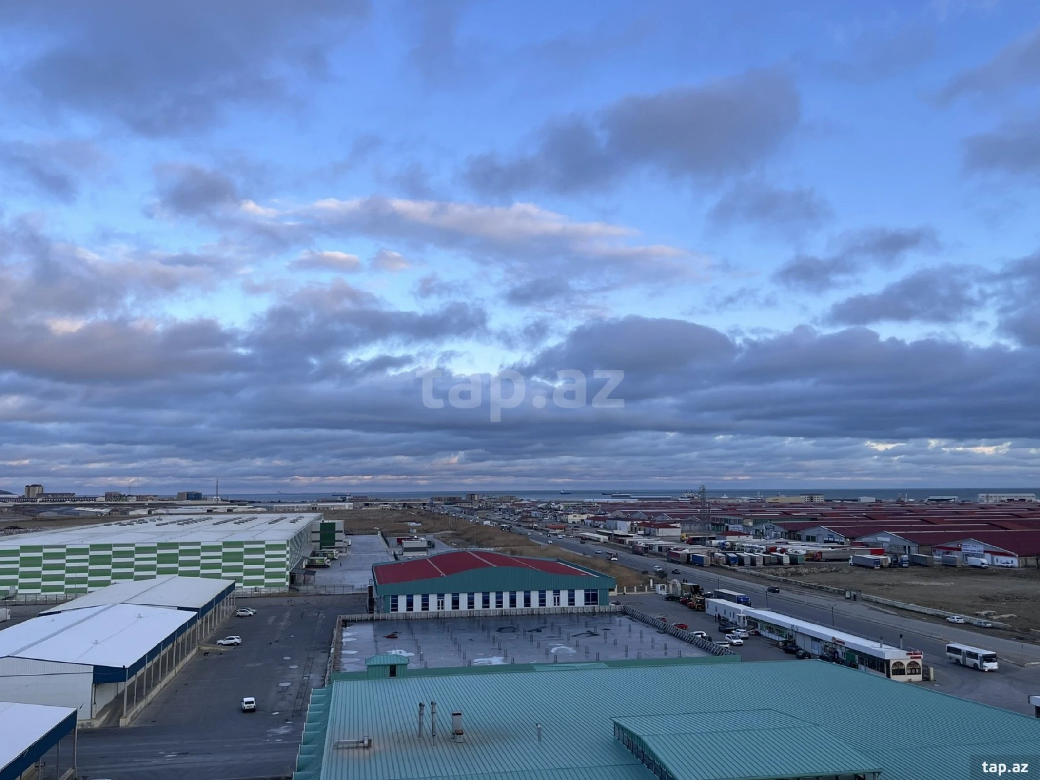 Satılır 3 otaqlı yeni tikili 90 m²