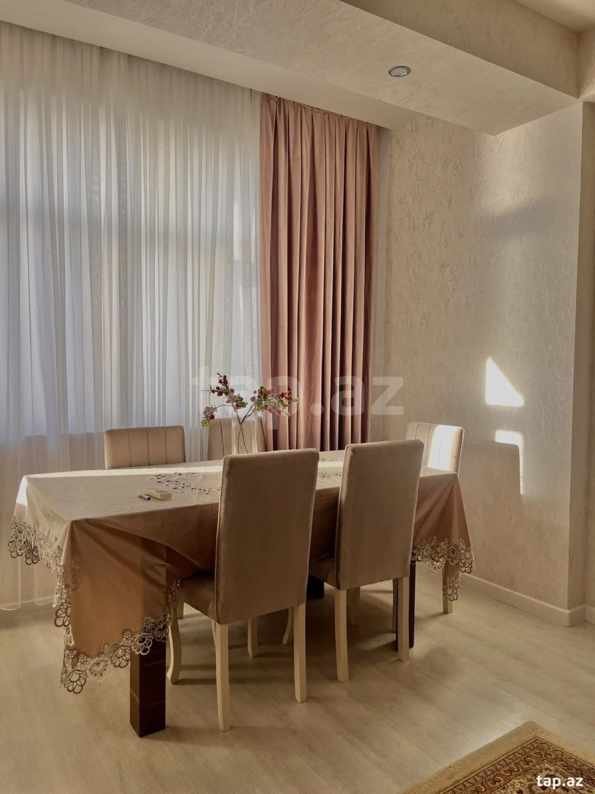 Satılır 3 otaqlı yeni tikili 90 m²