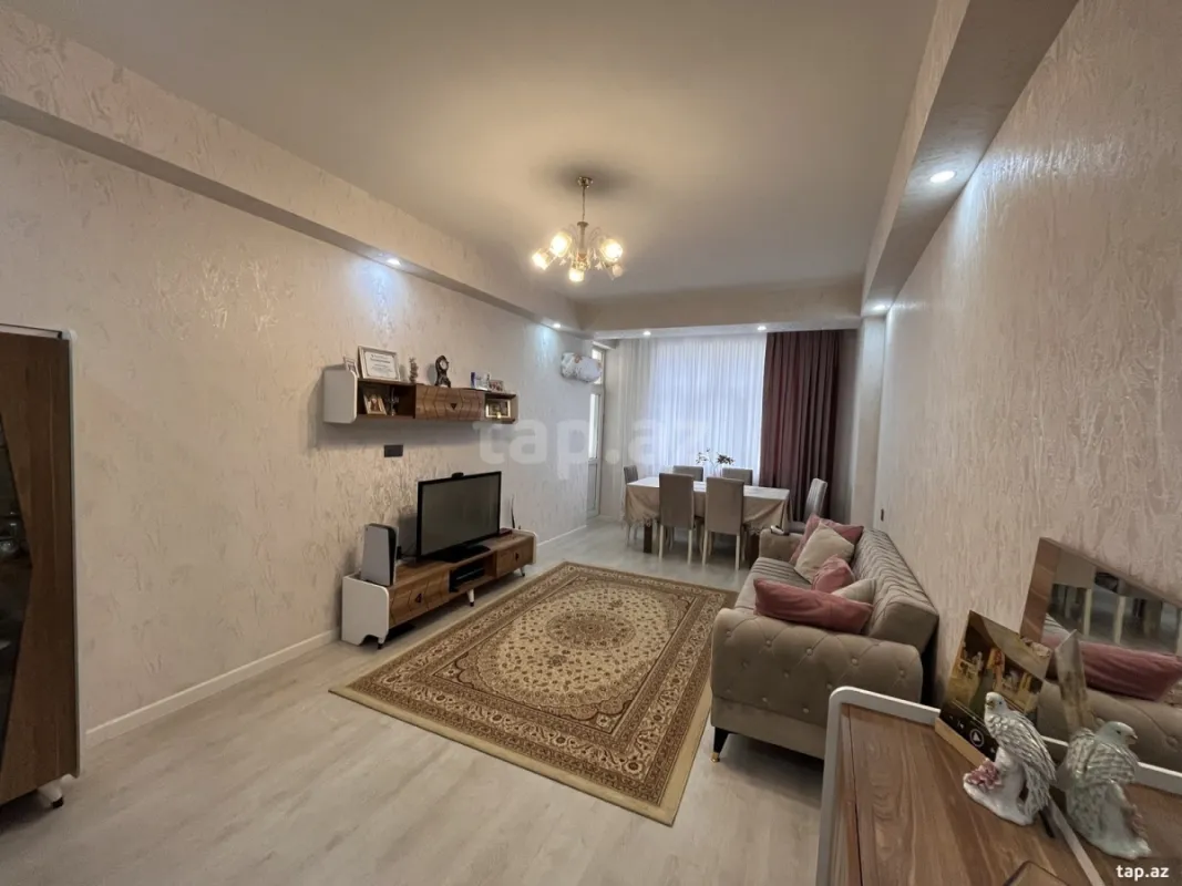 Satılır 3 otaqlı yeni tikili 90 m²