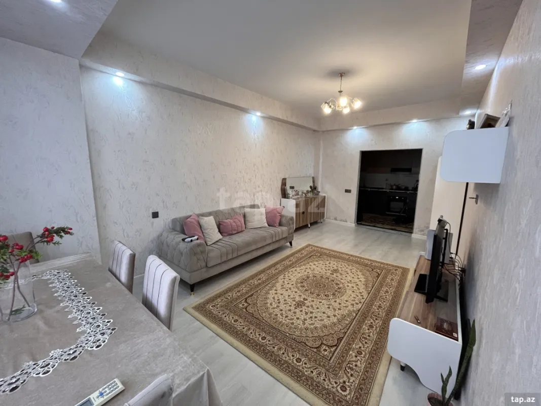 Satılır 3 otaqlı yeni tikili 90 m²