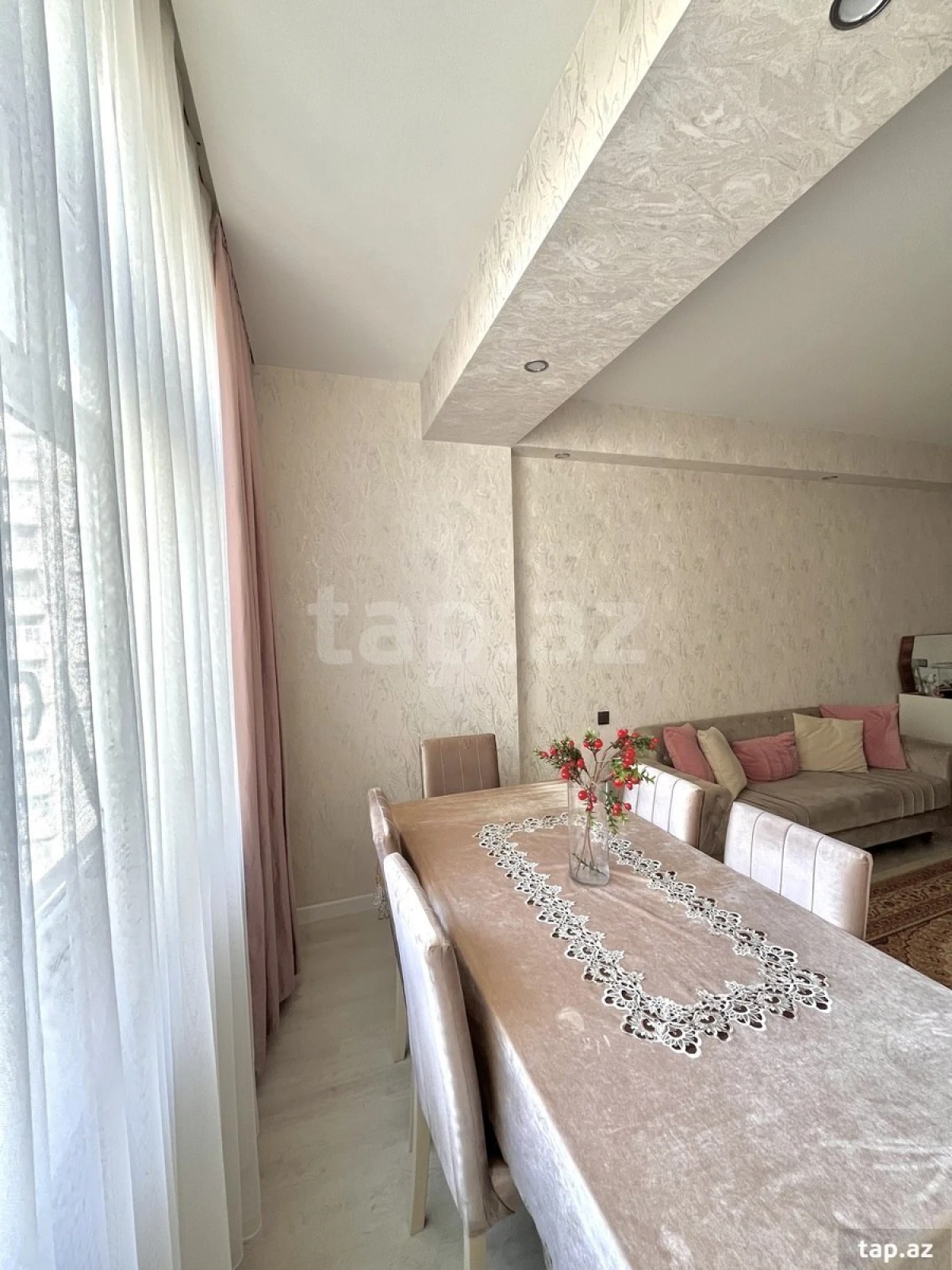 Satılır 3 otaqlı yeni tikili 90 m²