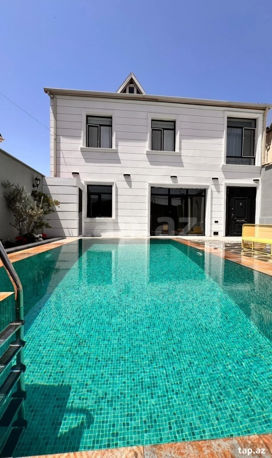 Kirayə verilir 4 otaqlı həyət evi
