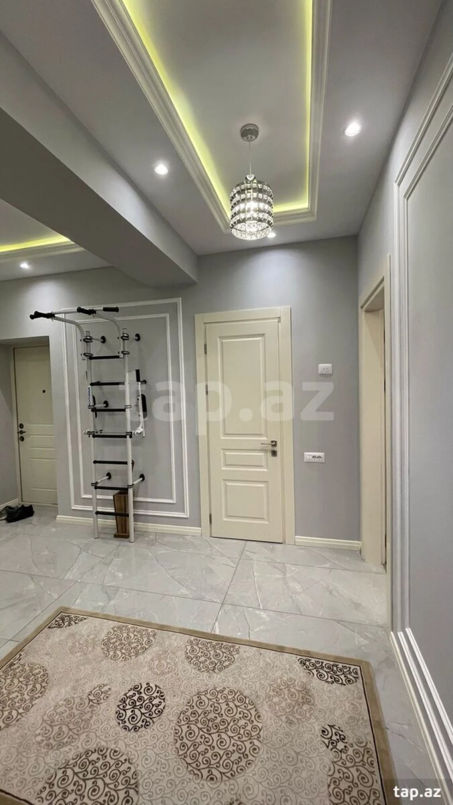 Satılır 4 otaqlı yeni tikili 140 m²